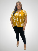 Load image into Gallery viewer, Floral Top