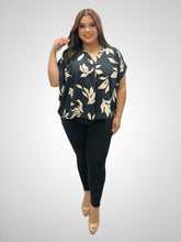 Load image into Gallery viewer, Floral Top