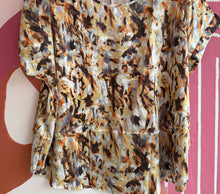 Load image into Gallery viewer, Satin Printed Top