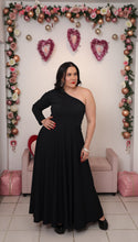Load image into Gallery viewer, Black Off Shoulder Maxi Dress
