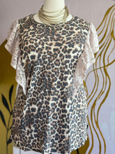 Load image into Gallery viewer, Leopard Print Ruffled Top