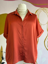 Load image into Gallery viewer, Satin Solid Top