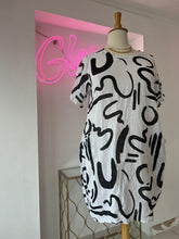 Load image into Gallery viewer, Black and White Linen Short Dress