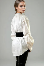 Load image into Gallery viewer, Pearl Details Luxe Blouse
