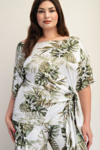 Load image into Gallery viewer, Tropical Asymmetric Set
