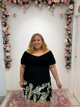 Load image into Gallery viewer, Encanto Caribeño – Savira Off Shoulder Top
