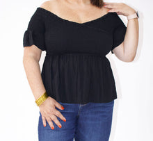 Load image into Gallery viewer, Encanto Caribeño – Savira Off Shoulder Top
