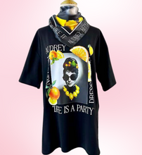 Load image into Gallery viewer, Audrey Party Pop Oversize T-Shirt
