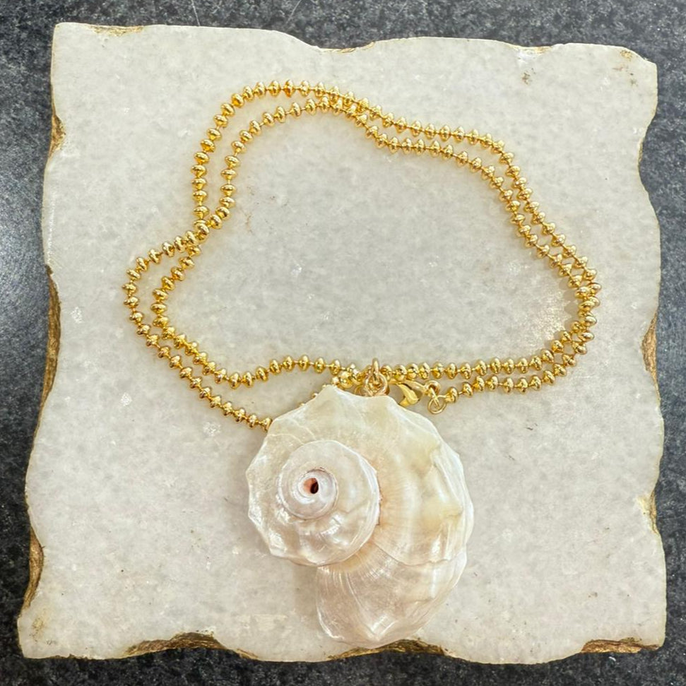 Mar de Encanto – Collar de Concha Natural