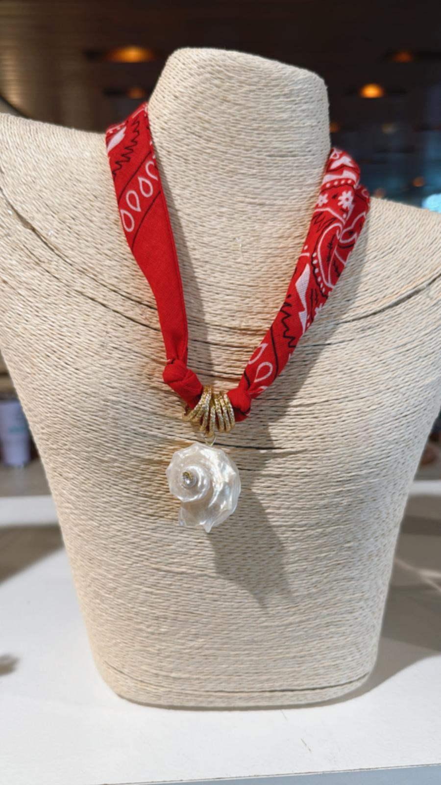 Natural Concha Bandana Necklace