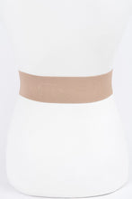 Load image into Gallery viewer, Luxe Gold Buckle Stretch Belt
