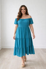 Load image into Gallery viewer, Off Shoulder Maxi Dress
