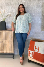 Load image into Gallery viewer, Romantic Embroidery Blouse
