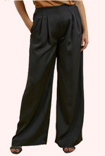 Load image into Gallery viewer, Elegant Wide Leg Pants
