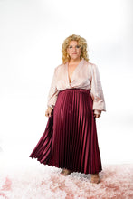 Load image into Gallery viewer, Burgundy Pleated Skirt
