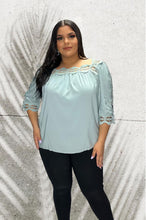 Load image into Gallery viewer, Lace Detalis Off Shoulder Blouse
